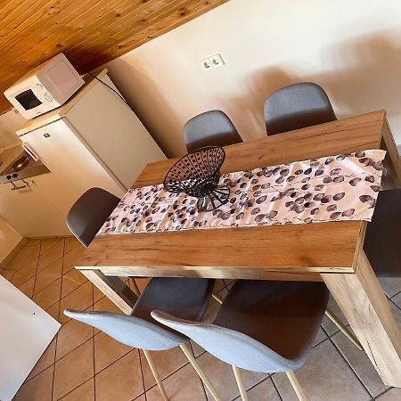 Esther Apartman Gyenesdiás Exteriör bild