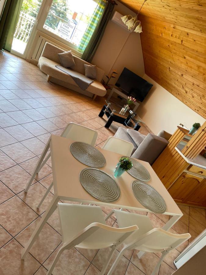 Esther Apartman Gyenesdiás Exteriör bild